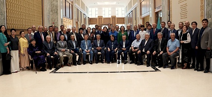 Личный фонд Абиша Кекильбаева передан на государственное хранение в Архив Президента РК фото галереи 1